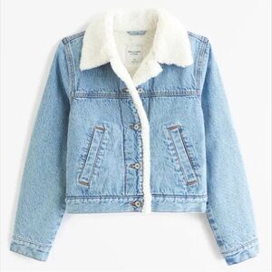 EUC Abercrombie Winterized Denim Sherpa Jacket M
